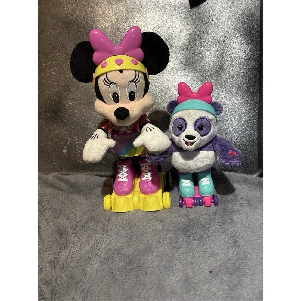 Disney Jr Roller Skating Party Minnie Mouse Interactive Sings Skates & Lights Up